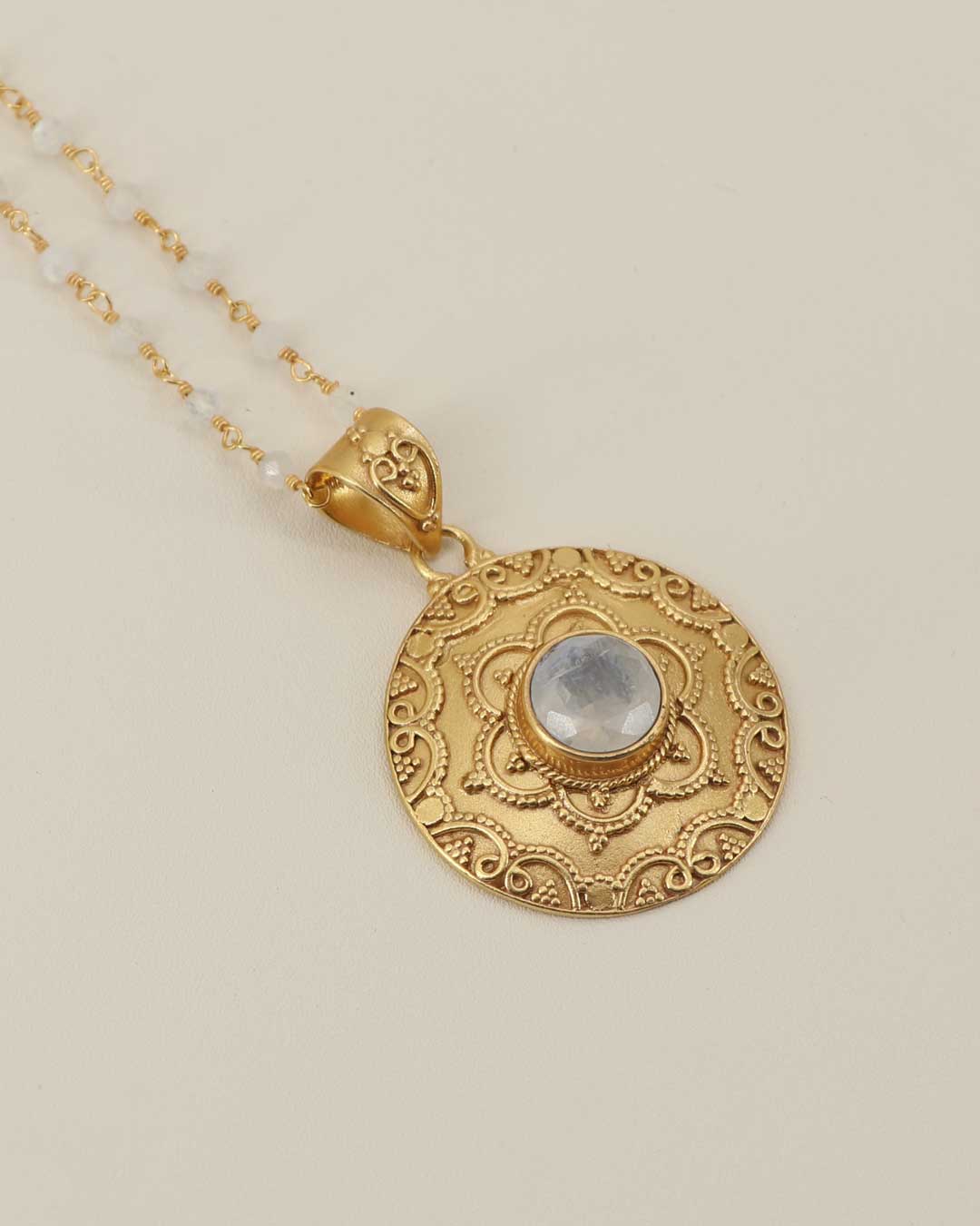 Mandala Necklace with Rainbow Moonstone Gemstone – 18K Gold Plated