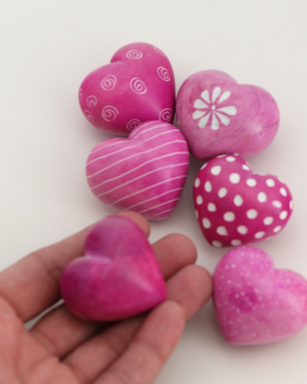 Hand - Carved Pink Soapstone Heart Set – Etched Decorative Tokens from Kenya (Set of 6) - Decor