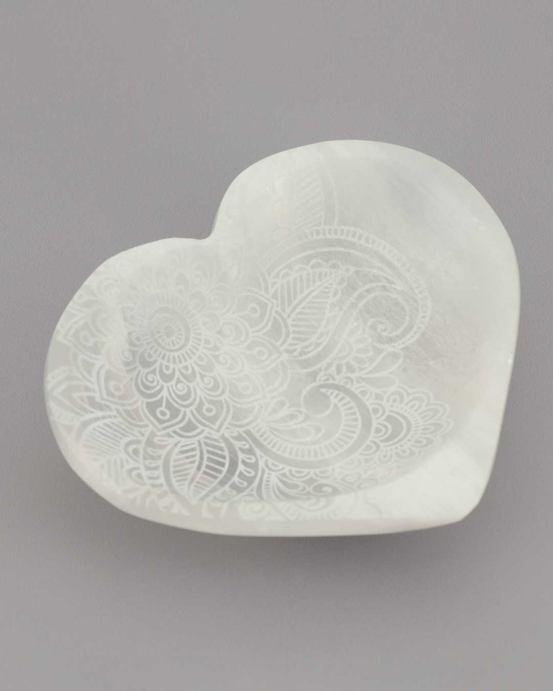 Henna Heart Selenite Dish – Hand - Carved Crystal Jewelry Bowl - Bowls