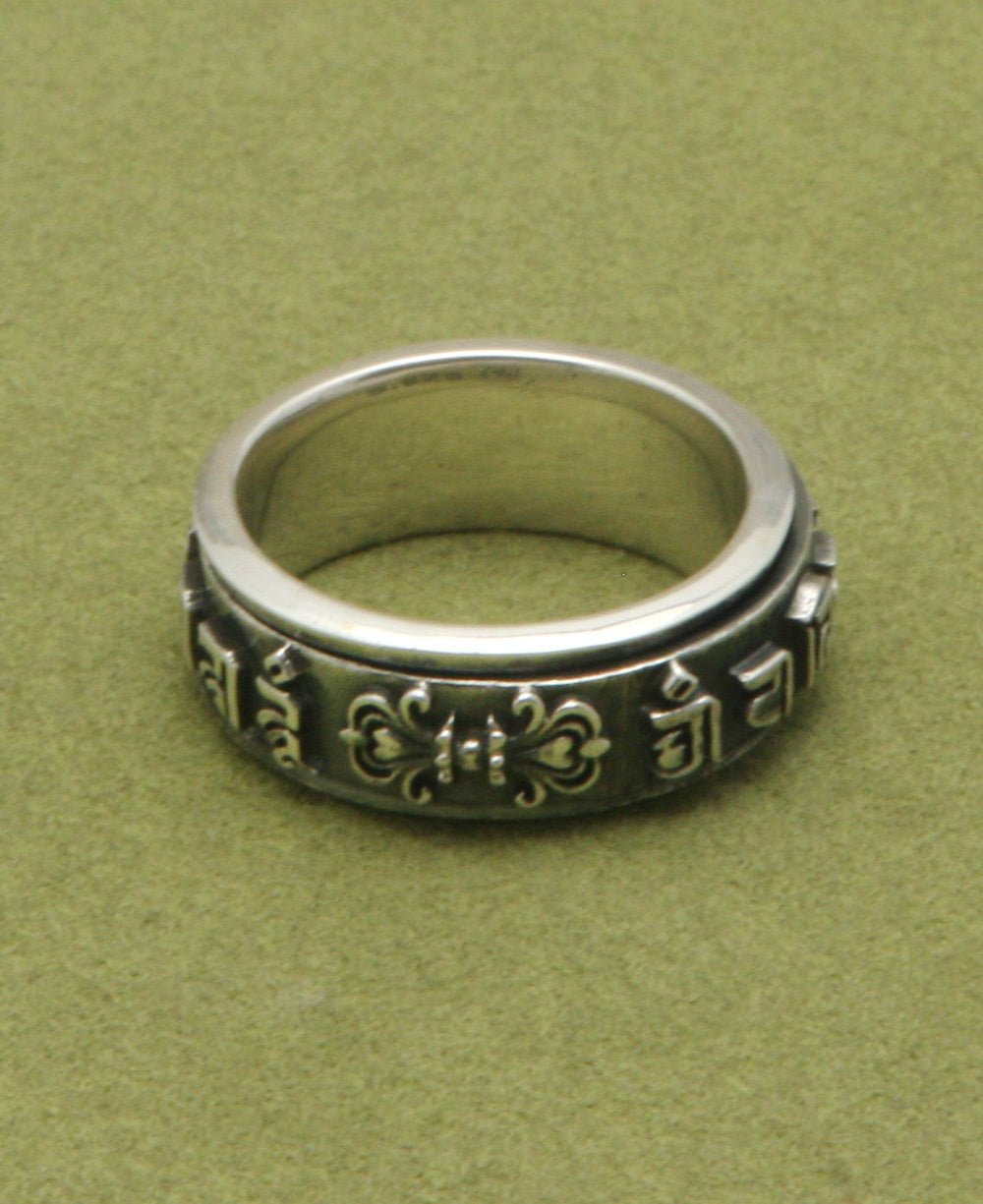 Spinner Mantra Meditation Ring, Sterling Silver - Rings Size 8