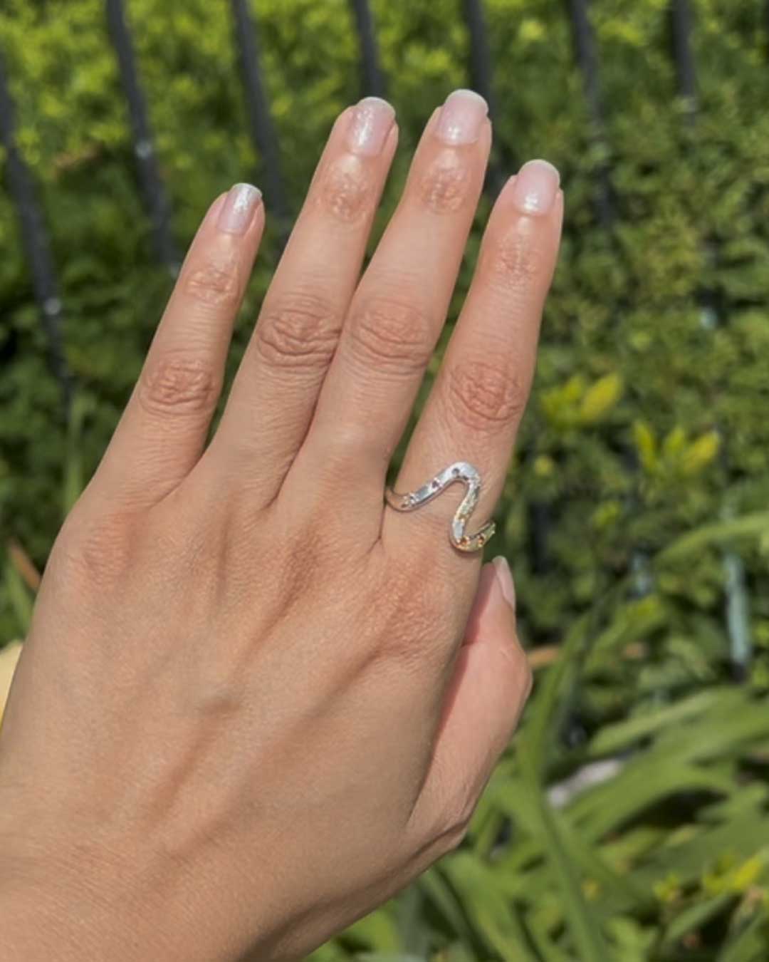 Sterling Silver Chakra Dust Wave Ring – Dainty Gemstone Energy Band (Sizes 6–10) - Rings Size 6