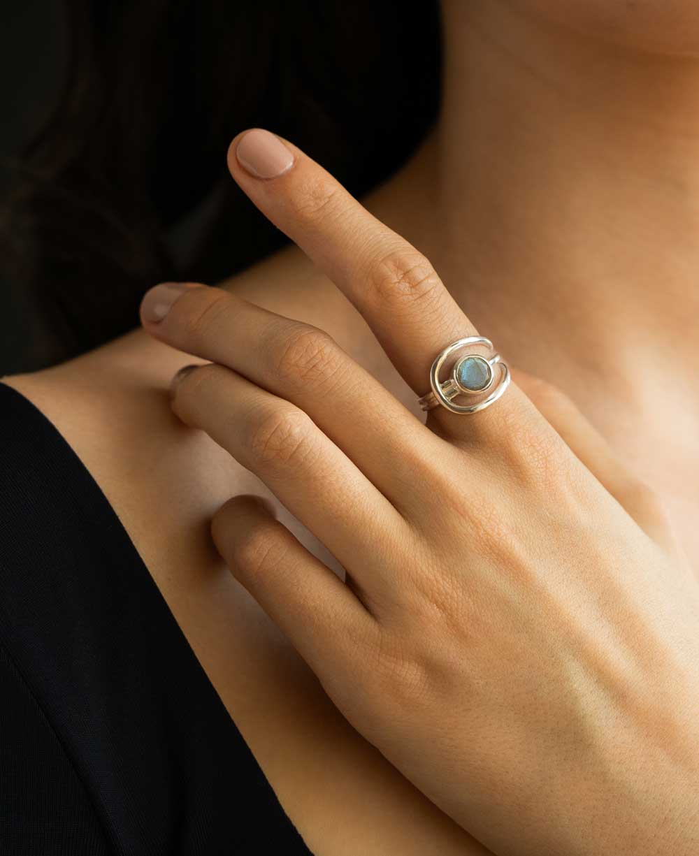 Shimmering Labradorite Sterling Silver Loop Ring - Rings Size 6