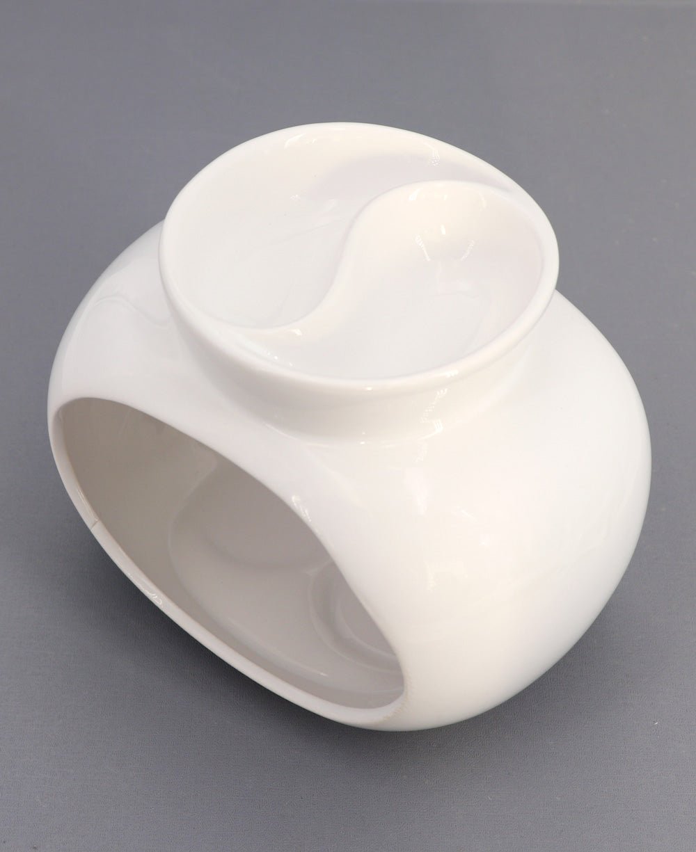 Yin Yang Design Ceramic Oil or Wax Melt Burner - Incense Holders