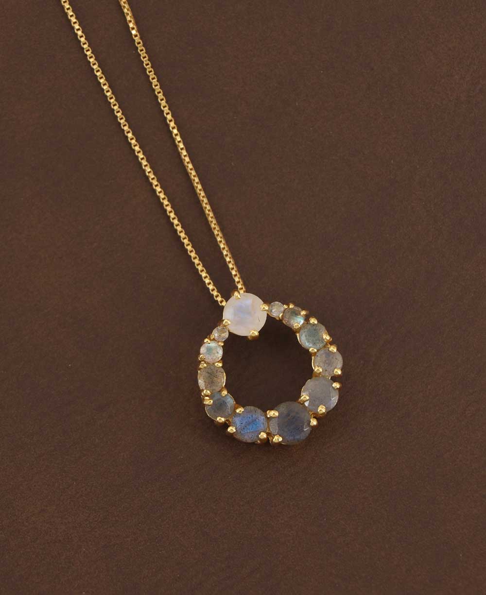 Labradorite Circle Gold Necklace