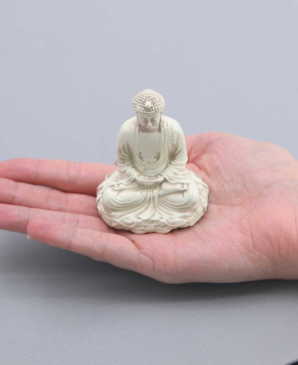 Set of Two Miniature Cream Buddha Statues - Sculptures & Statues