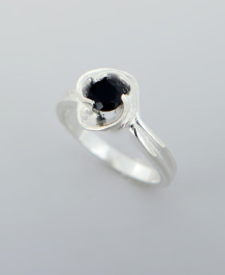 Black Onyx and Sterling Silver Floral Ring - Rings Size 6