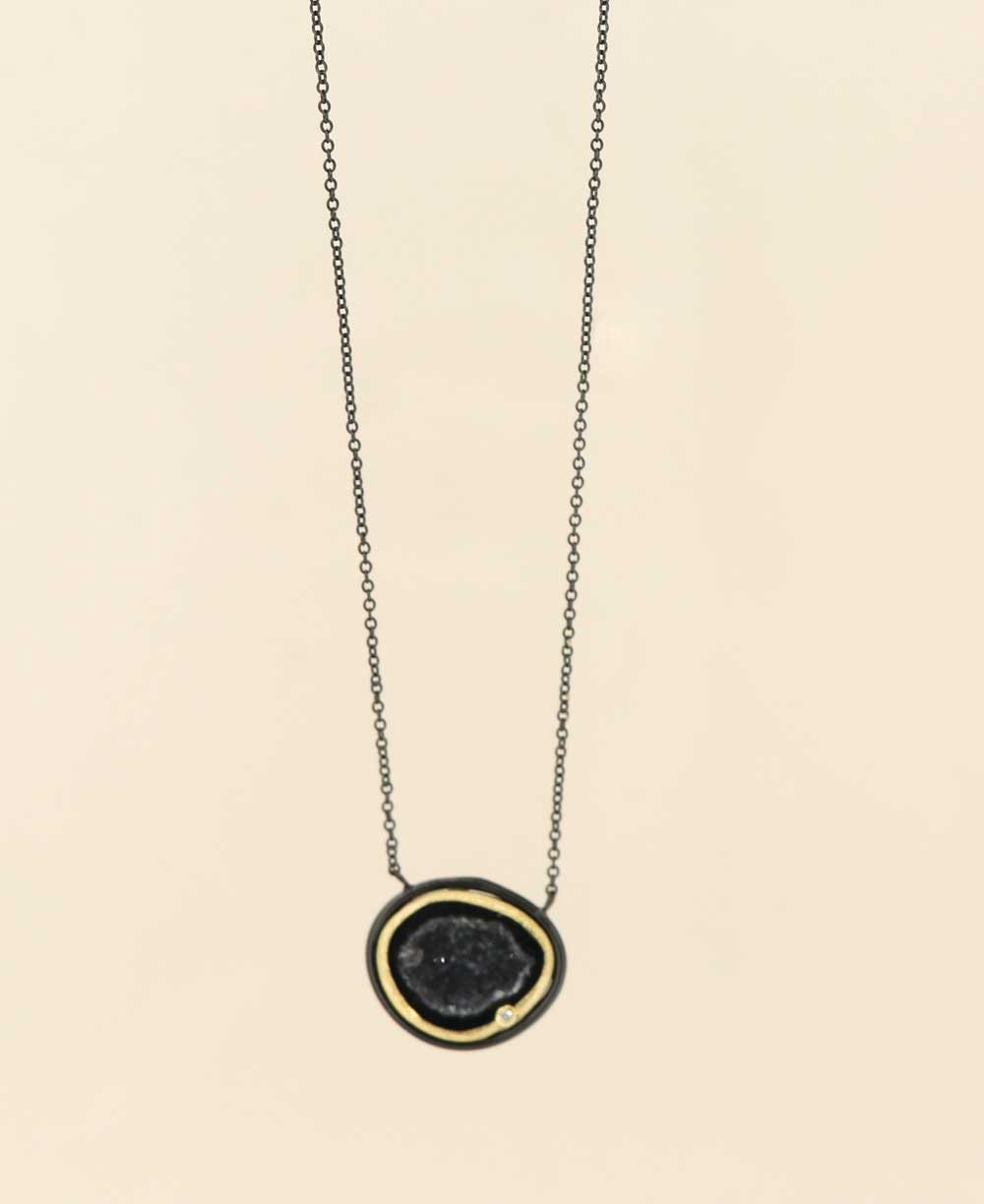 Dainty Geode Necklace with Druzy Detail - Necklaces