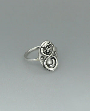 Endless Energy Sun and Moon Infinity Snake Sterling Silver Ring - Rings Size 6