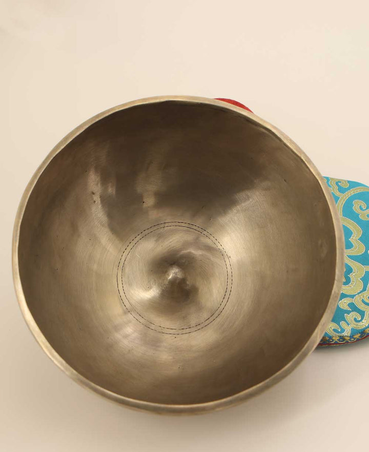 Hand Hammered Premium Lingam Singing Bowl - Hand Bells & Chimes