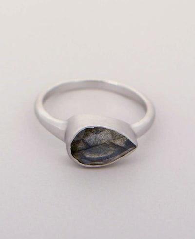 Labradorite Teardrop Shaped Gemstone Sterling Ring - Rings Size 6