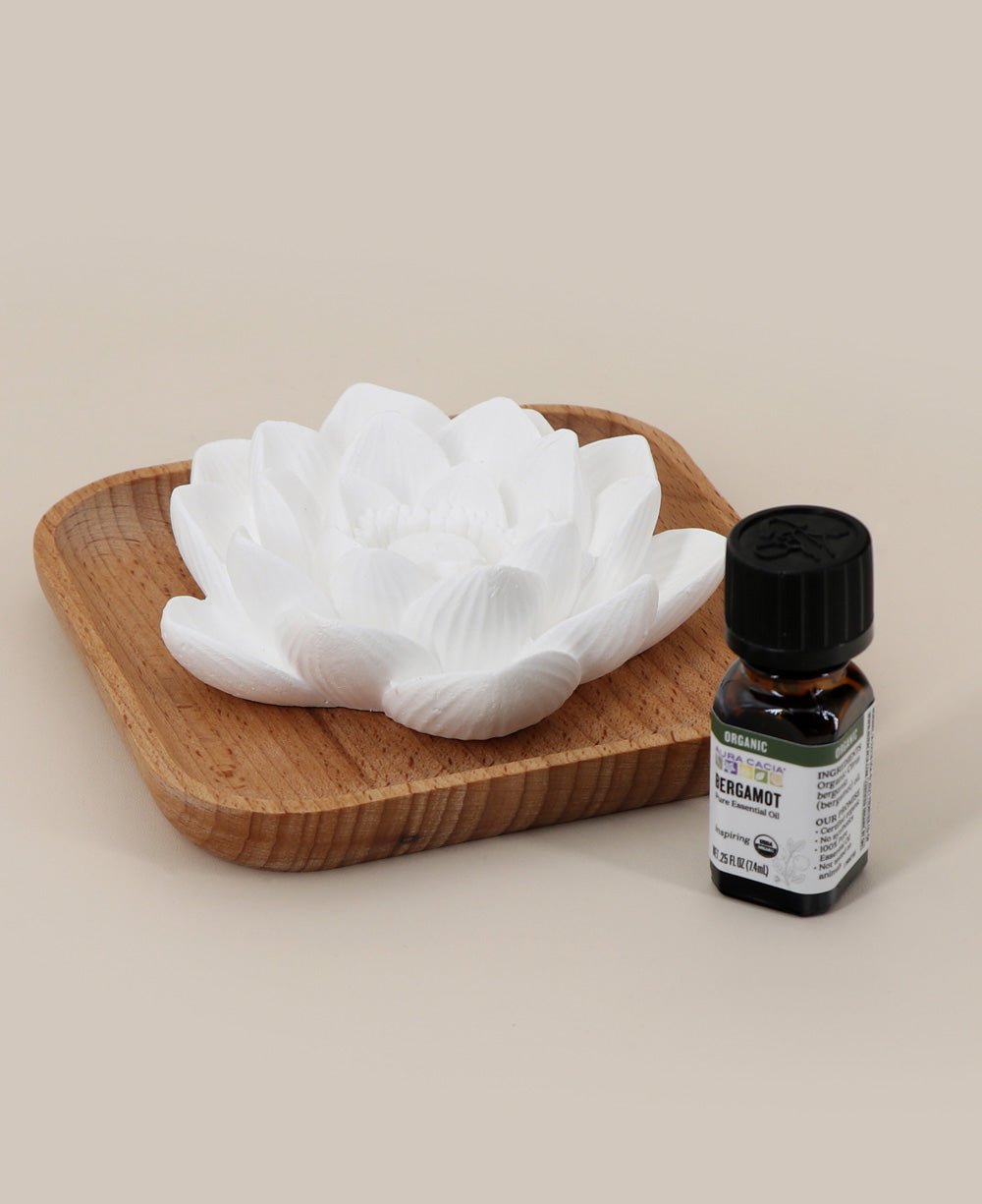Lotus Diffuser with Organic Bergamot Essential Oil Set - Candle & Oil Warmers