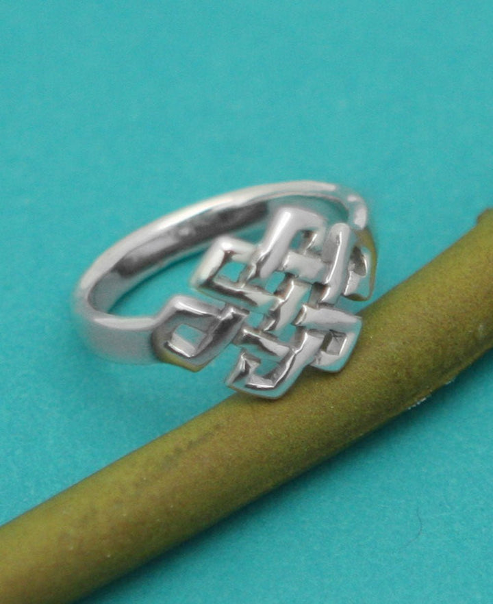 Sterling Silver Infinite Knot Ring - Rings Size 6