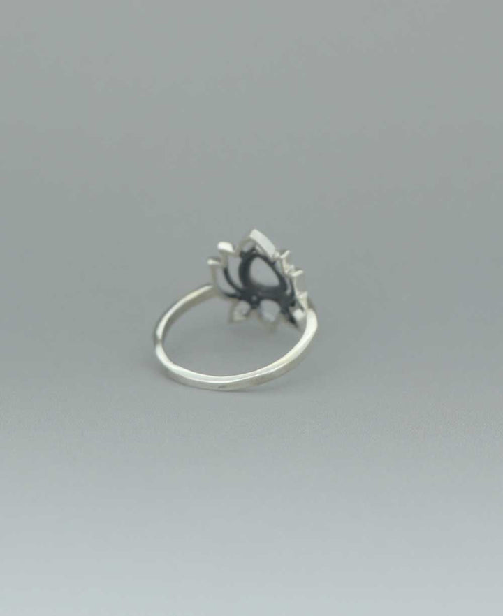 Sterling Silver Lotus Moonstone Ring - Rings 6