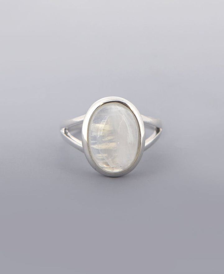 Sterling Silver Moonstone Ring - Rings Size 6